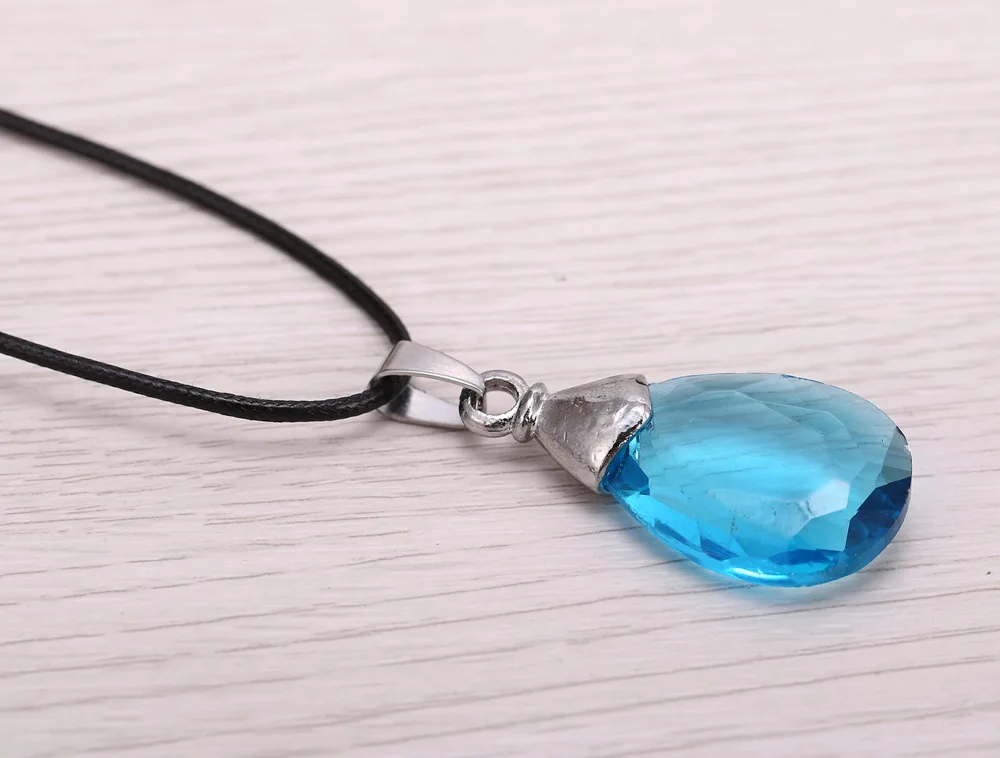 Anime Necklaces Yuuki Asuna Yui Heart Shape Pendants Cosplay Necklace Figures Toys Doll Gifts