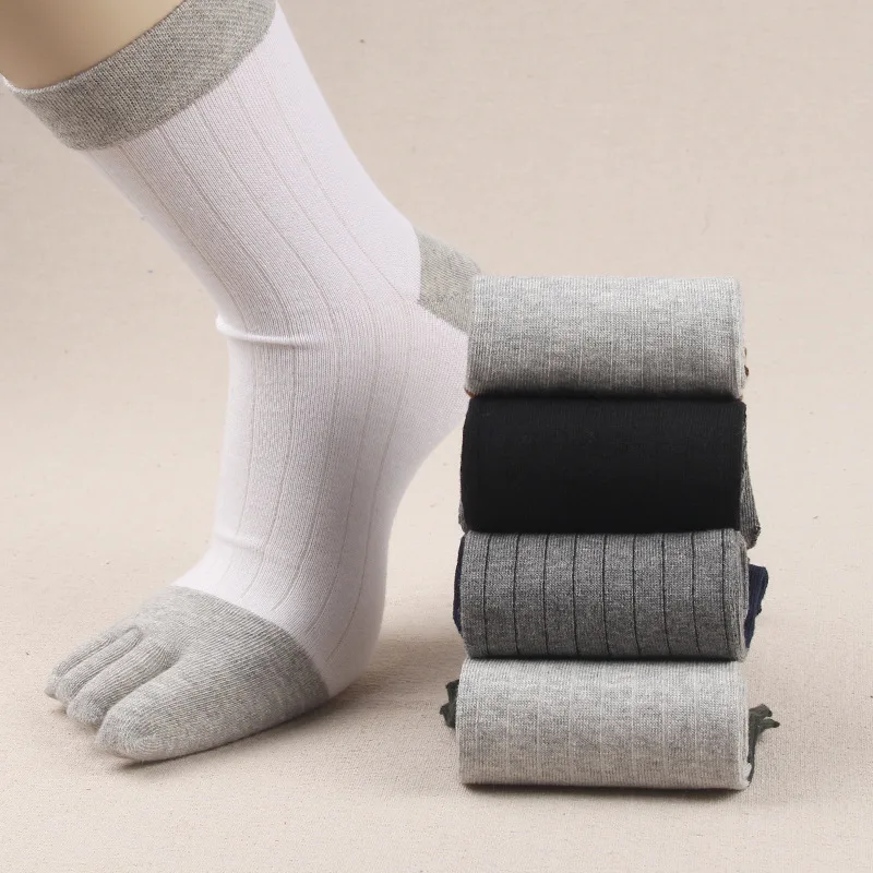 

NEW 1 Pair/Lot Breathable men Five finger socks 5 five toe socks outdor socks 5 fingers Brand Casual socks size EUR 39-45