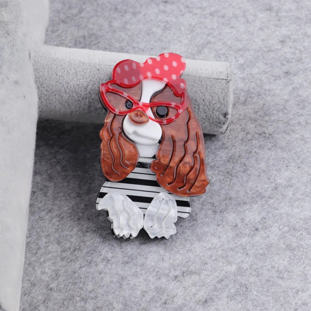 New Acrylic Cute Pet Dog Brooches For Women  Lovely Animal Cocker Spaniel With Glasses Brooch Pins Lapel Badges Fashion Jewelry