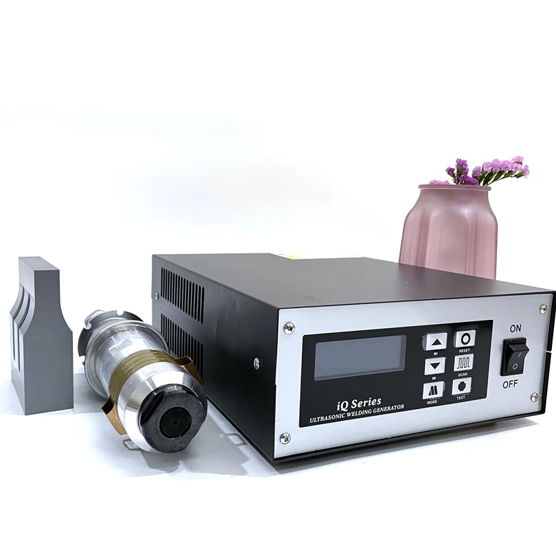 

15Khz 1500W Digital Ultrasonic Welding Generator With Transducer For Ultrasonic Plastic Welder