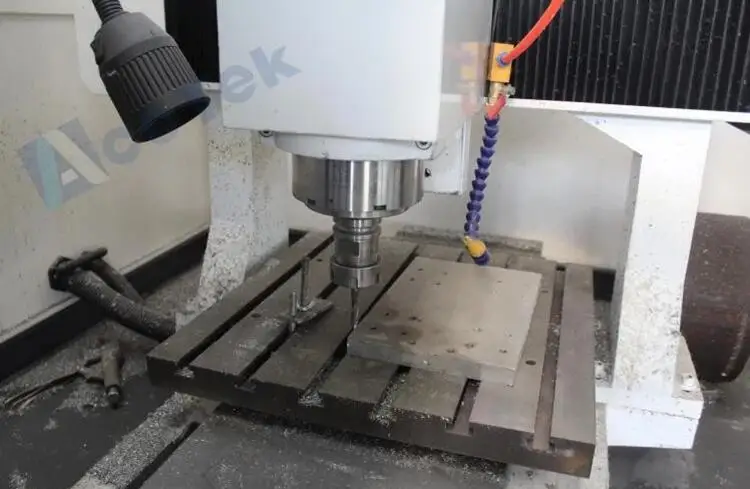 New High Precision Cnc Metal Router 6060 Steel Sheet Engraving/ Metal Mold Cnc Machine