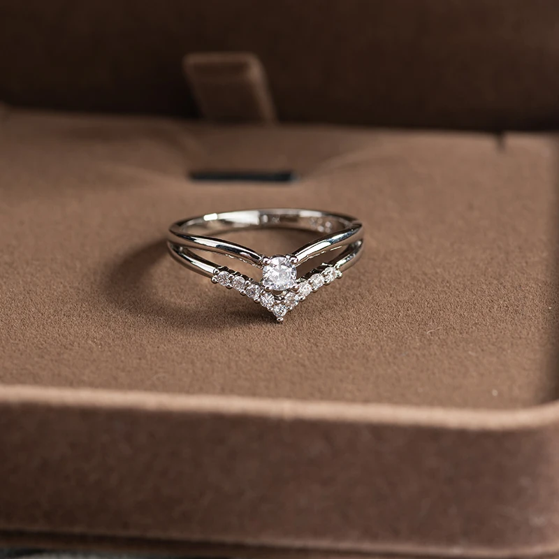 Fashion Crystal Wedding Rings for Women, Silver Color