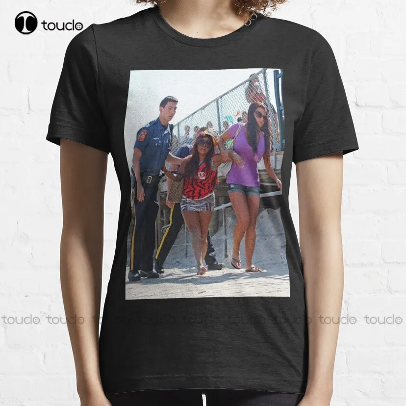 Snooki Getting Arrested On The Beach Classic T-Shirt Mens Fishing Shirts Custom Aldult Teen Unisex Digital Printing Tee Shirt