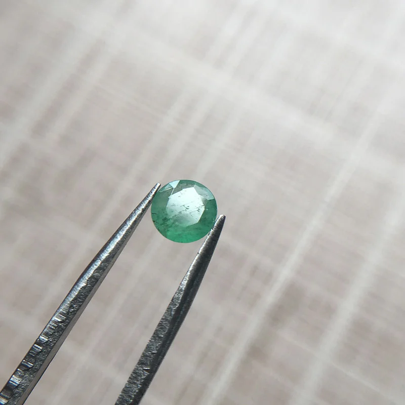 Vantj 100% Natural Emerald Loose Gemstone Round 5MM Specimens Customizable Diy for Silver Gold Women Jewelry Free Shipping