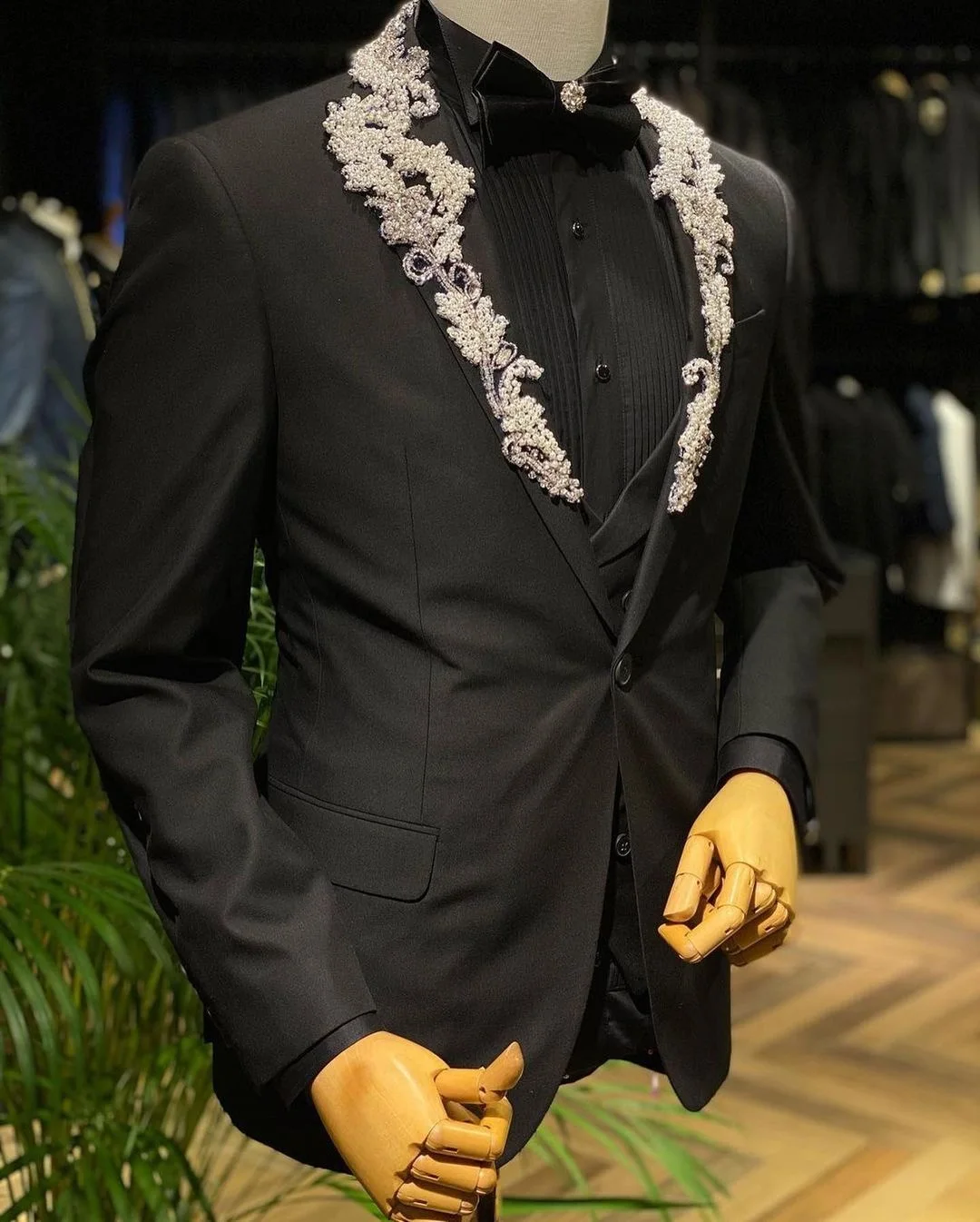 ชุดบุรุษสีดำ Applique Slim Fit Blazer 2Pcs เจ้าบ่าวแต่งงาน Party Prom Custom Made Tuxedos แจ็คเก็ต