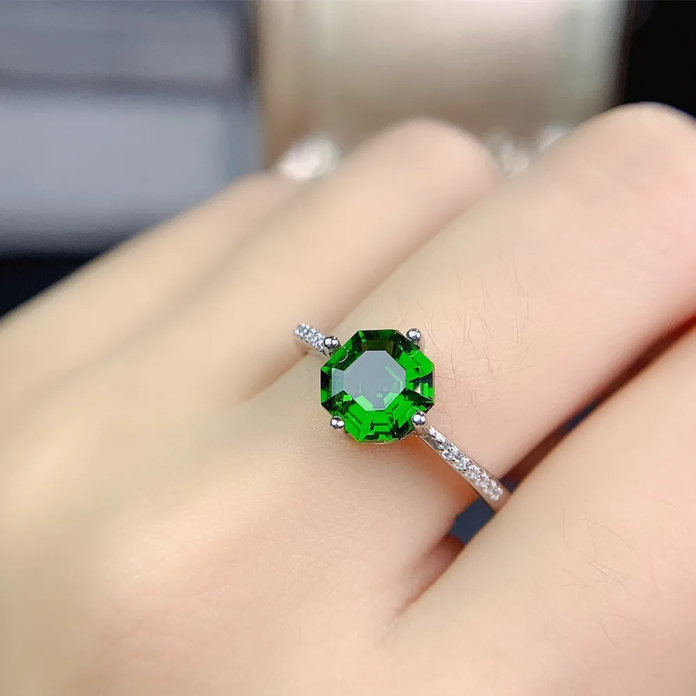 

Natural Diopside 2.5 Carat Ring 925 Silver Inlaid Exquisite Main Stone 7*7mm Emerald Temperament Ins Korean Jewelry