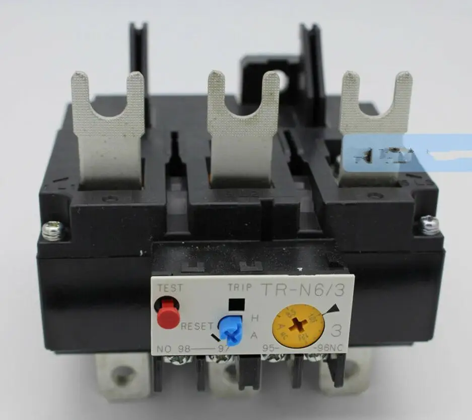 

TR-N6/3 45-65A 45-160A | 160A TR thermal overload relay