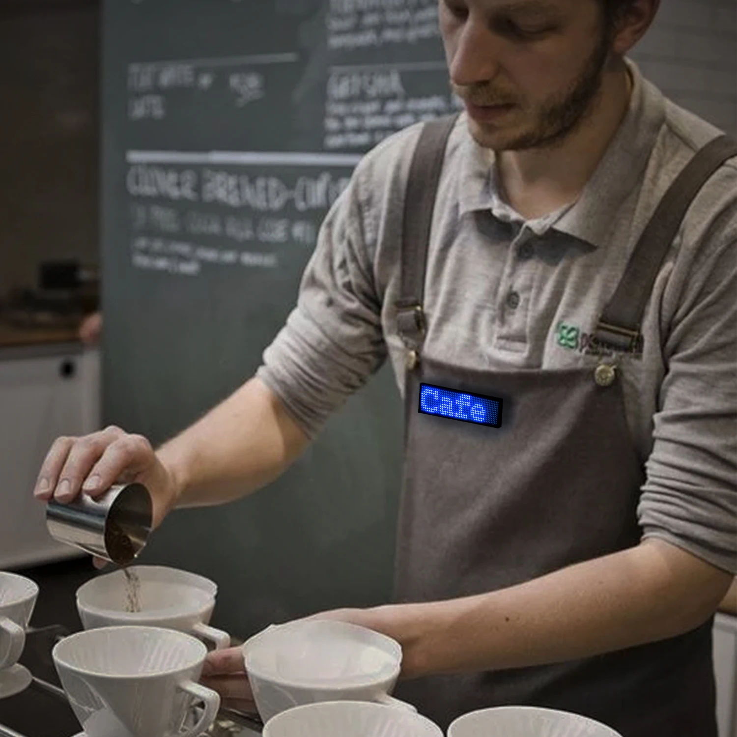 Bluetooth12 * 48 Pixel LED Name Abzeichen Display Magnet und Pin mit USB Programmierung Scrollen Tag Kompatibel Wiederaufladbare Rot/blau