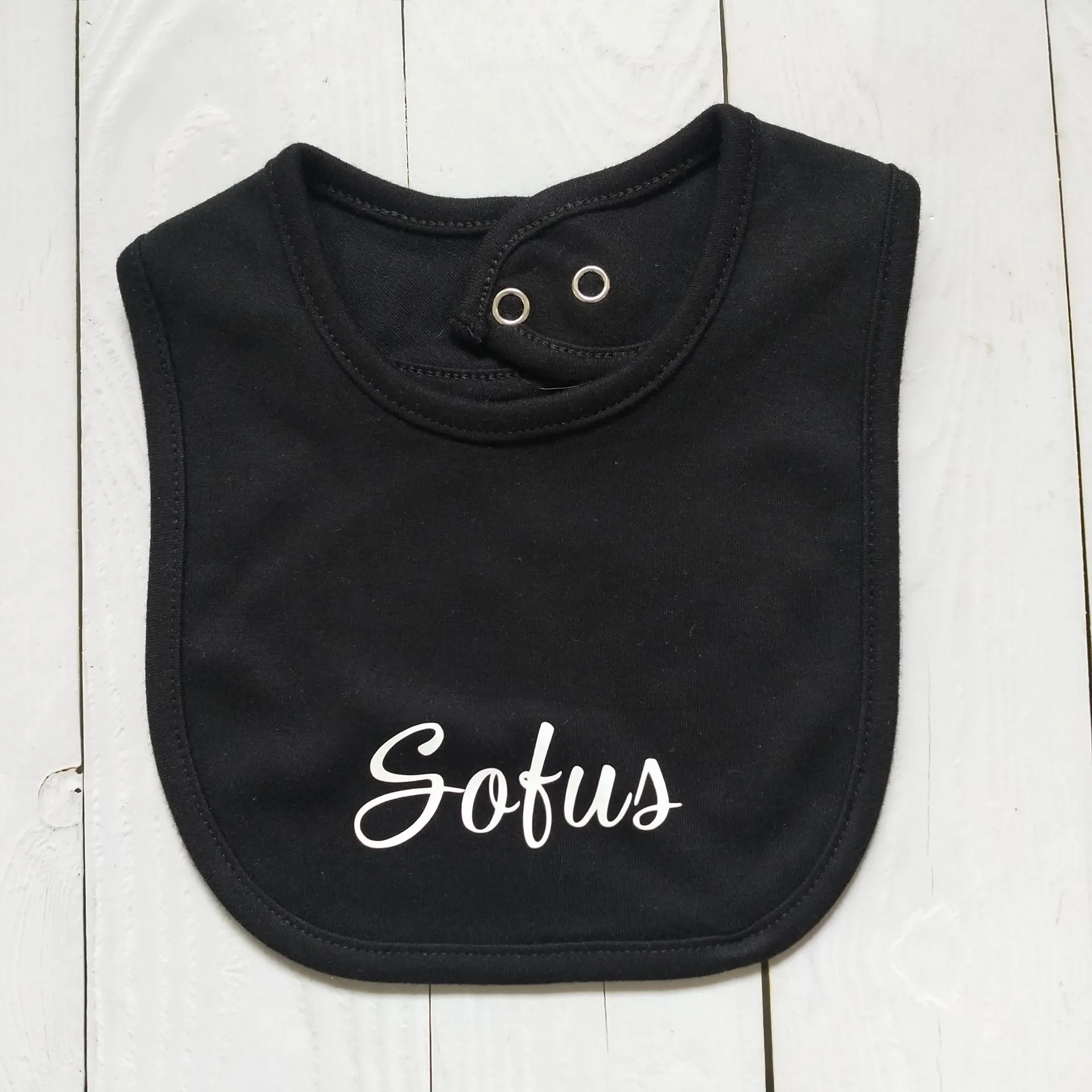 

Personalized Name Drooling Towel Newborn Baby Feeding Smock Black Color Baby Bibs Custom Baby Eating Accessory Baby Stuff Bibs