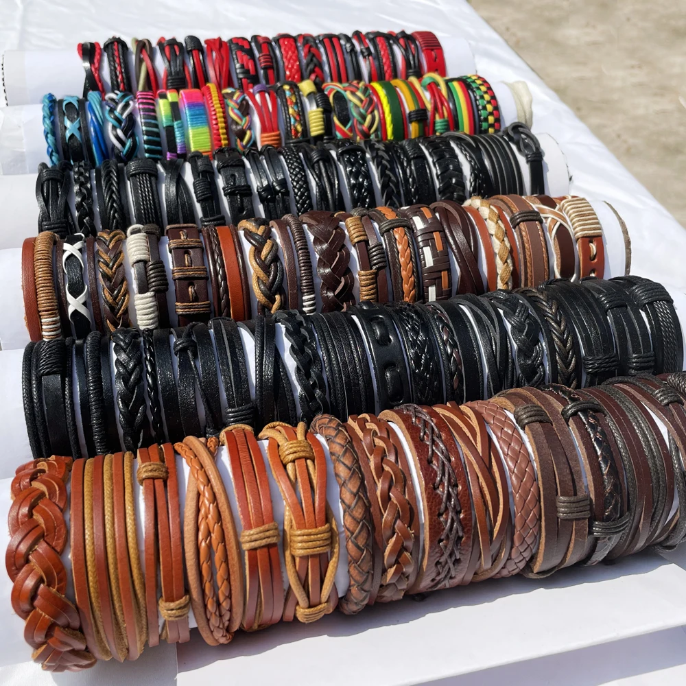 25Pcs/lot Wholesale Random Retro Multi-layer Leather Bracele Men Women Handmade Charm Bracelet Wrap Jewelry Festive Women Gift