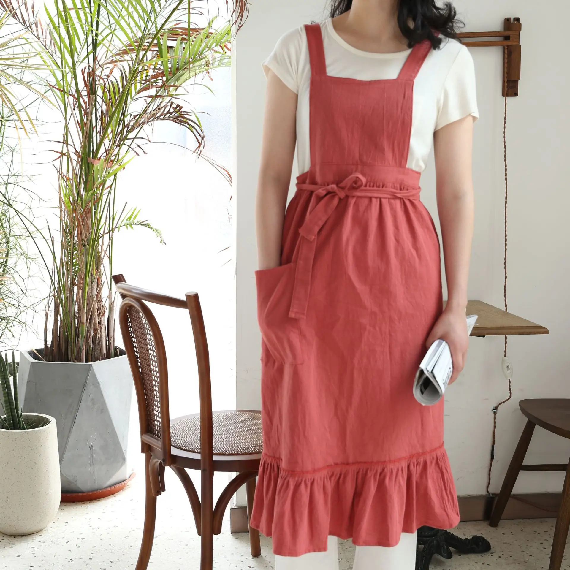 Korean Version of Cotton and Linen Fabric Apron Ruffled Kitchen Barista Florist Bakery Shop Overalls