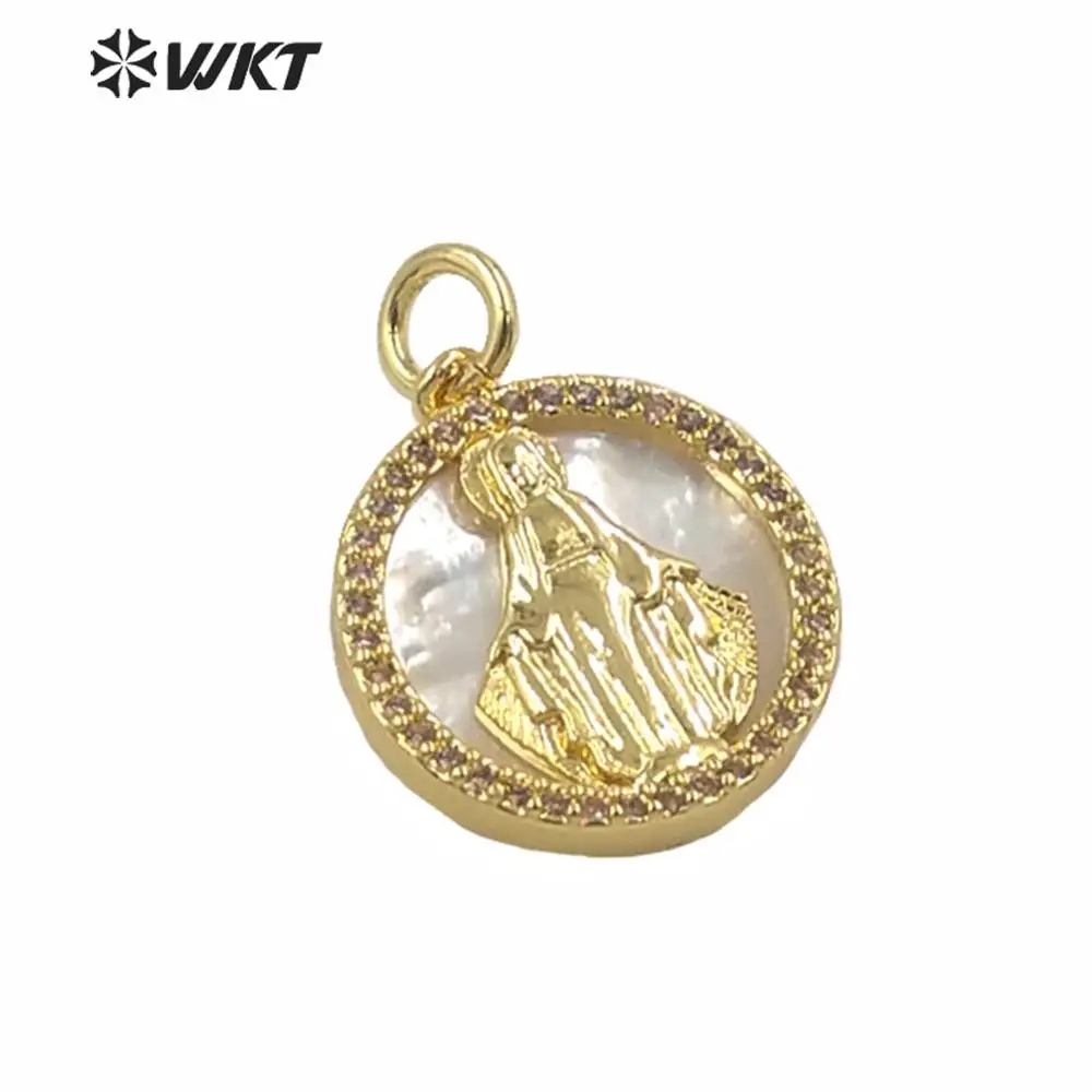 WT-MP155 New Hot Sales White MOP Shell Pendants Small Size Round Coin Religous Jesus Christ Charms In Gold Electroplated