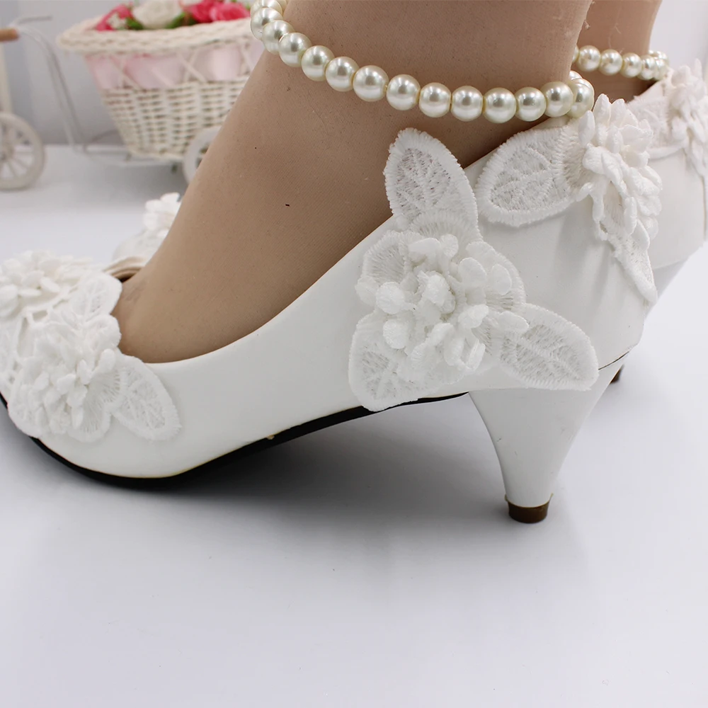 Three-dimensional flower white pearl anklets wedding shoes 2020 new wedding dress shoes bride wedding shoes white wedding dBH152