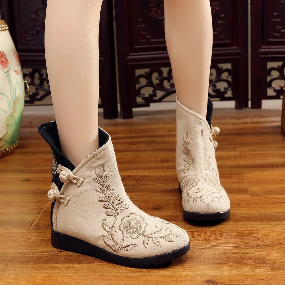 Veowalk Vintage Winter Autumn Women Cotton Fabric Short Ankle Boots Comfortable Soft Ladies Booties Embroidery Shoes Green Beige