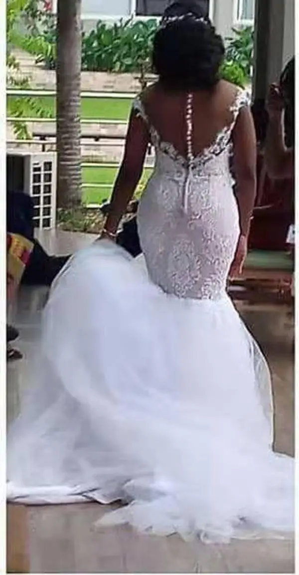 Customized African Fashion White Bridal Gowns Mermaid Wedding Dresses Court Style Waistline Appliques Beads Crystal Women Skirts