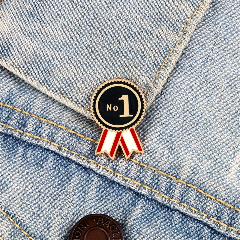 Creative No.1 Badge Winner Symbol Brooch Denim Cloth Lapel Pins Custom Metal Enamel Pin Fashion Jewelry Gift for Student Friends