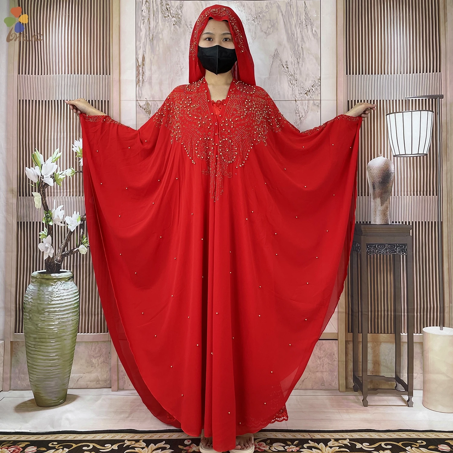 2024 neueste offene Abaya Dubai Truthahn muslimischen Kapuzen kleid Frauen Chiffon goldene Perle Luxus Strickjacke islamische Kleidung