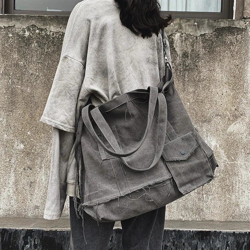Old-fashioned hip-hop messenger bag for men and women with irregular canvas bag and large-capacity portable shoulder B