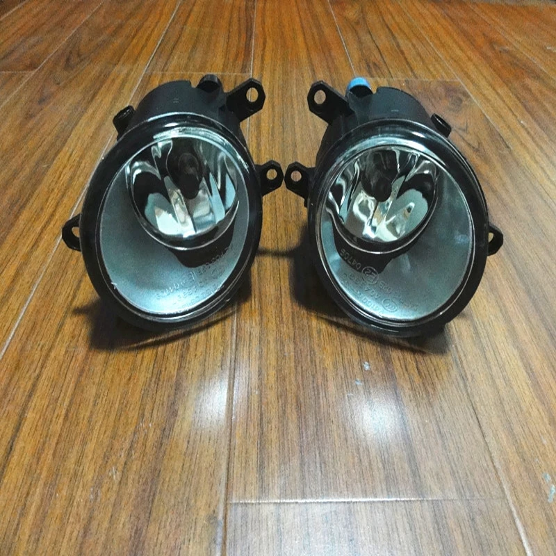 

2 Pcs/Pair Clear Lens Car Front Fog Light Spot Lamps With Bulbs RH and LH for TOYOTA YARIS 3DR 2006-2010