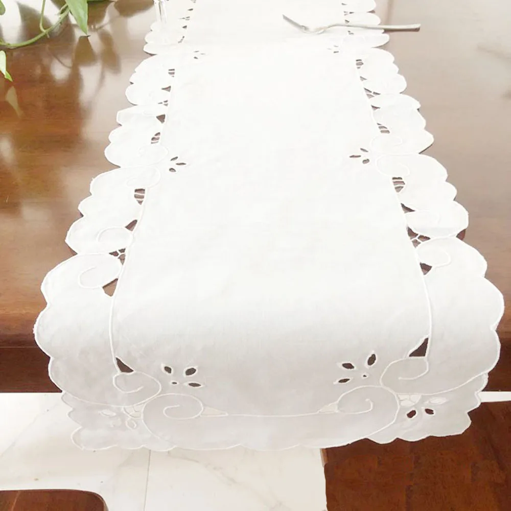 1Pcs Hand Embroidery White Cotton Cloth, Wedding Party, Restaurant, Home, the Tea Table of the Flag