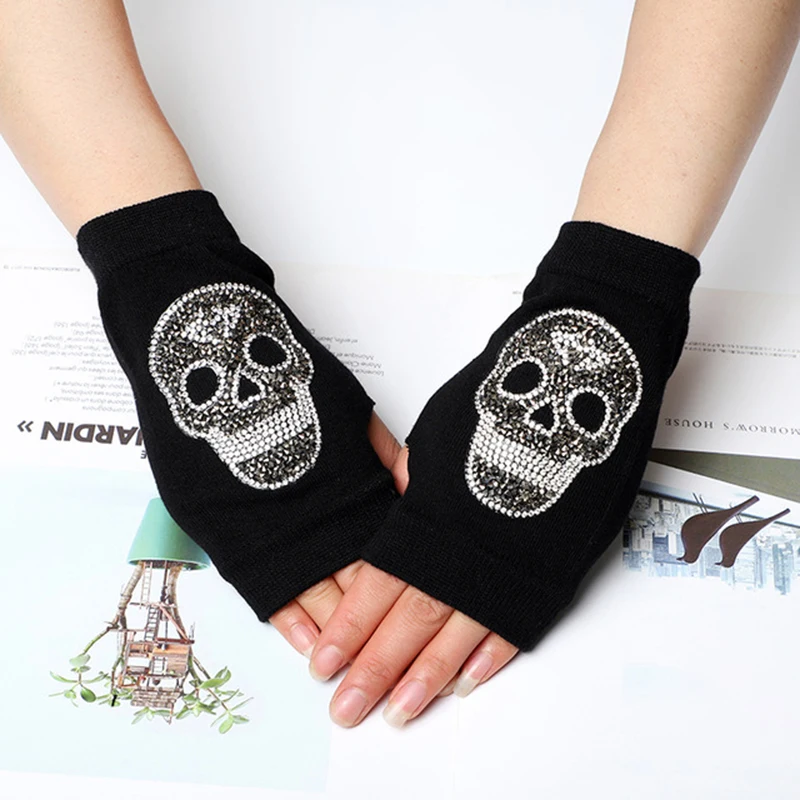 Women\'s Winter Warm Touch Screen Mitts Black Knit Half Finger Driving Gloves Punk Skull Rhinestone Short Hip-hop Gloves H82