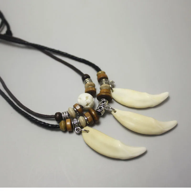 Wolf teeth Necklace True Three teeth Indian Ethnic Jewelry Retro Personality Accessories