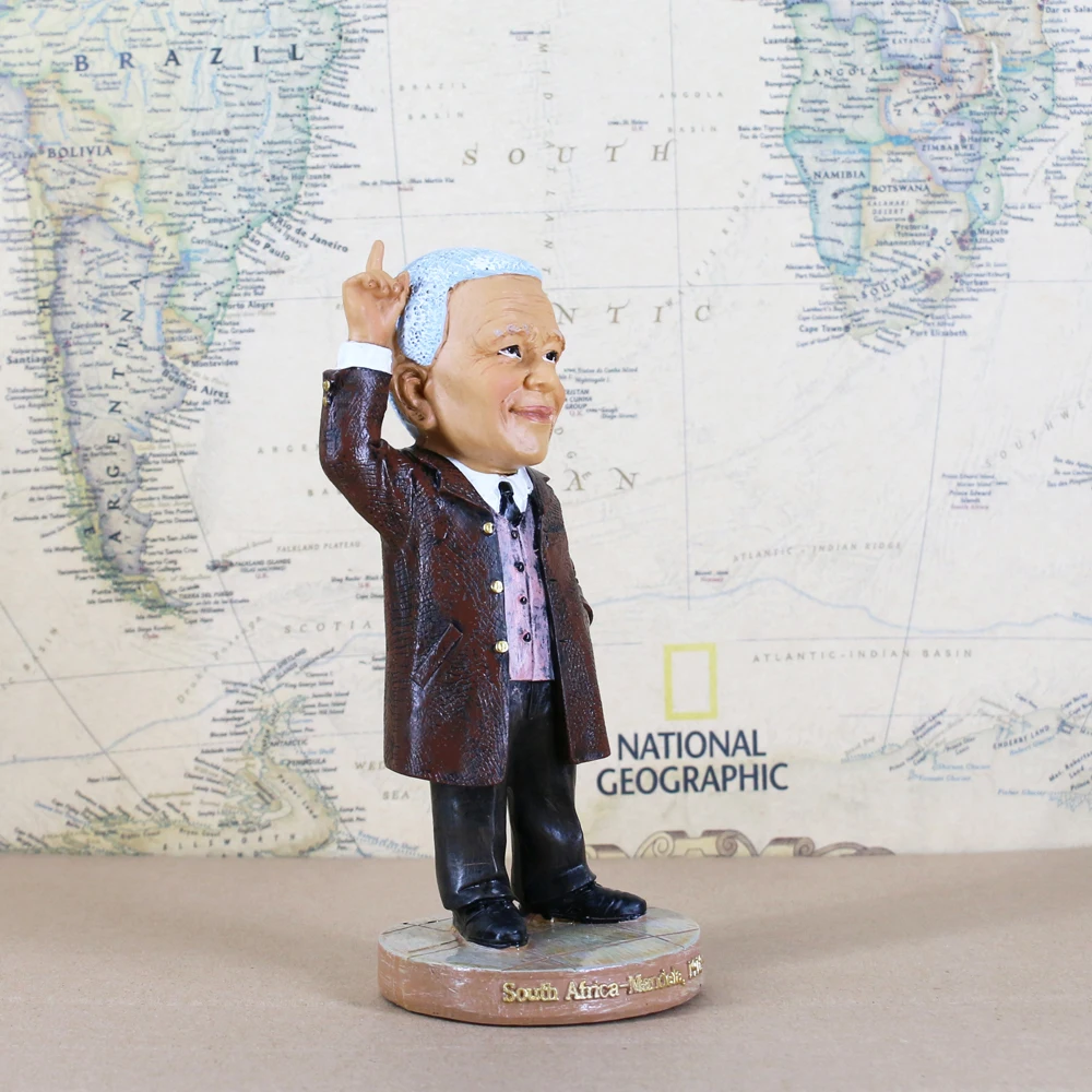 

Classic World Famous Person Nobel Peace Prize South Africa President Politician Mandela 1918-2013 Statue Figure Model Toy Gift