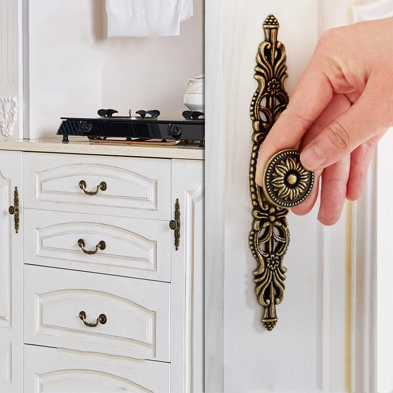 KK&FING Antique Copper Wardrobe Door Handles Retro Cupboard Door Handle Drawer Single Hole Knobs Cabinet Decoration Pulls