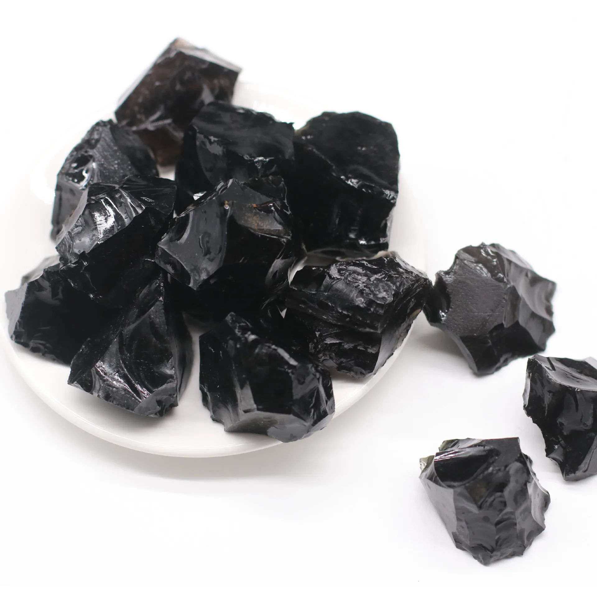 Rauer natürlicher schwarzer Obsidian, unregelmäßige Form, roher Quarz, Heilkristalle, Steine, Mineralspezimen, Dekoration – Detail 3