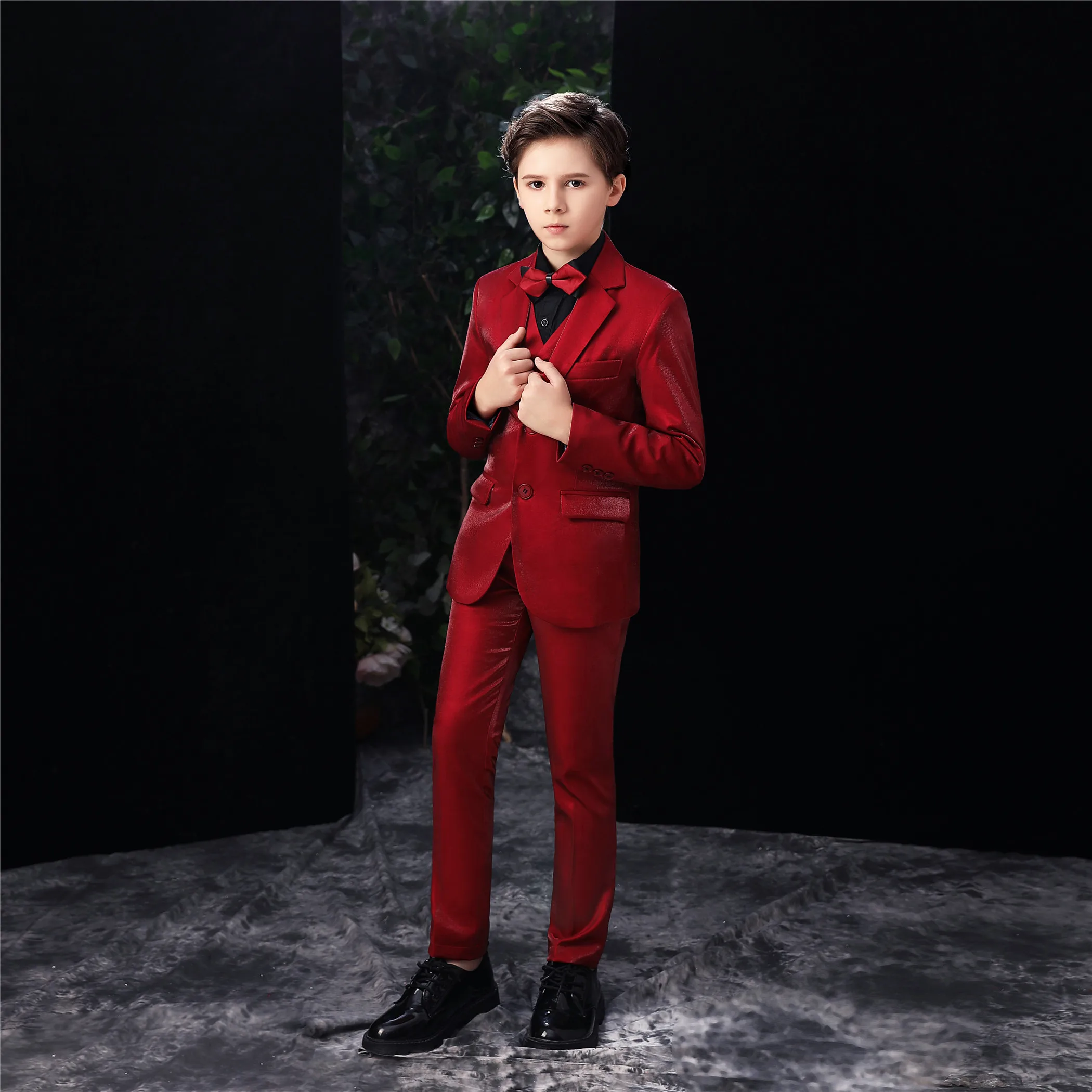 Red velvet Kids Suits Custom Made Three Piece Tuxedos High Quality Boys Suits Notched Lapel Double Button Formal Children Tuxedo