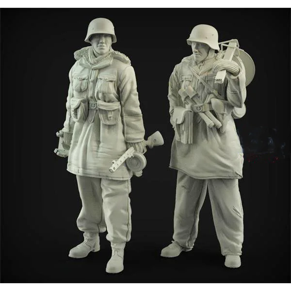 1/35 Resin Figure Model kits  2 figures Unassambled Unpainted C696