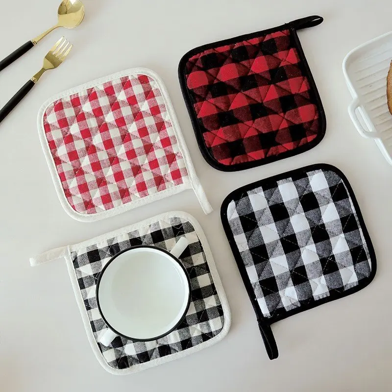 1 Pcs Kitchen Microwave Oven Anti-scalding Glove Fashion Plaid Mitts Potholder Tray Dish Bowl Holder Baking Insulation Hand Clip