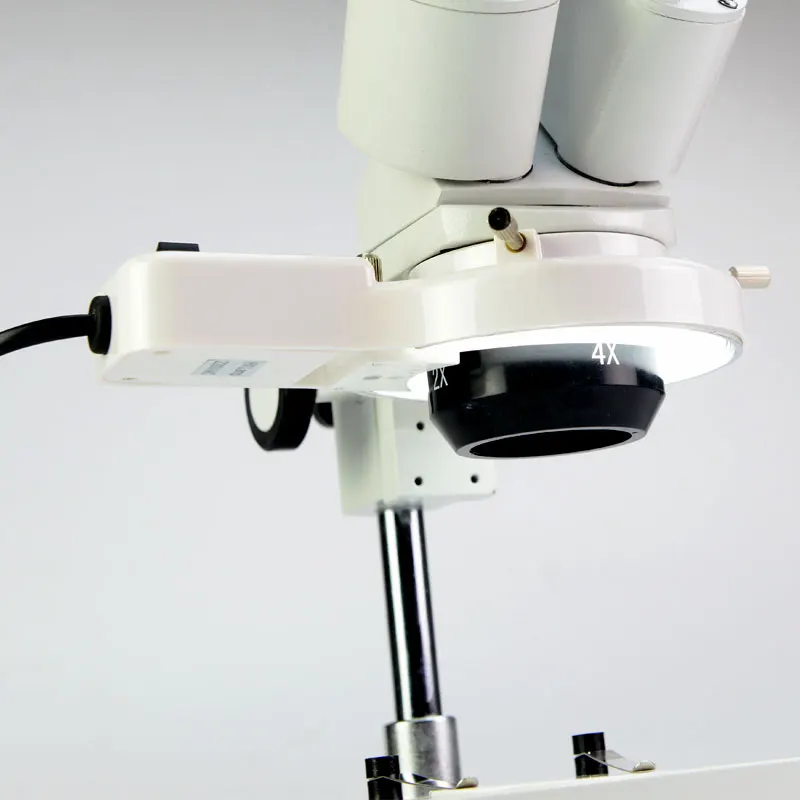 8W 110V / 220V Lampada ad anello fluorescente Illuminazione per microscopio Sorgente luminosa superiore 64mm per microscopio trinoculare binoculare