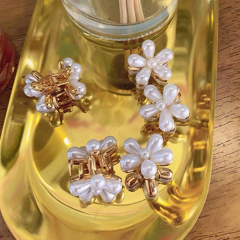 Mini pinzas para el pelo de perlas para mujer, conjunto de pinzas de flores pequeñas coreanas, accesorios para el cabello, tocados dorados para niñas, tocado de boda, 2020