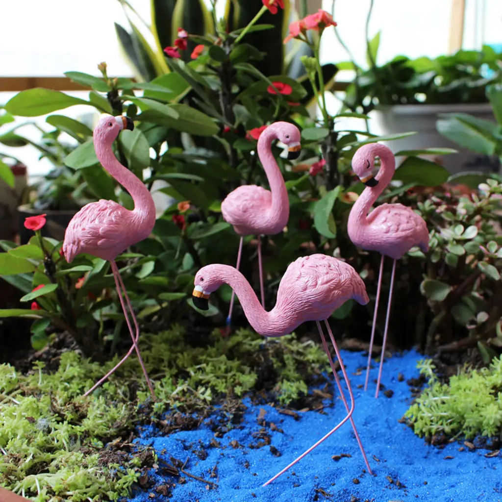 4 Pieces Resin Flamingo Ornaments Decorative Animal Sculpture Bird Sculpture Landscape Decoration for Courtyard Outdoor Garden