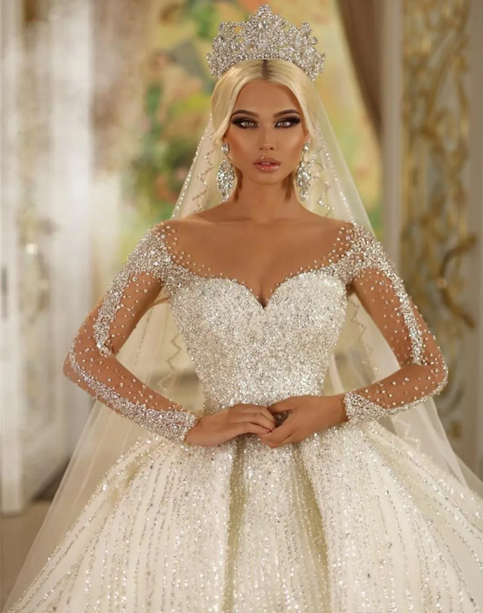 Lusso nuovo arrivo Dubai cristalli principessa abito da sposa bianco 2023 maniche Illusion perline gonfie abito da sposa corte treno