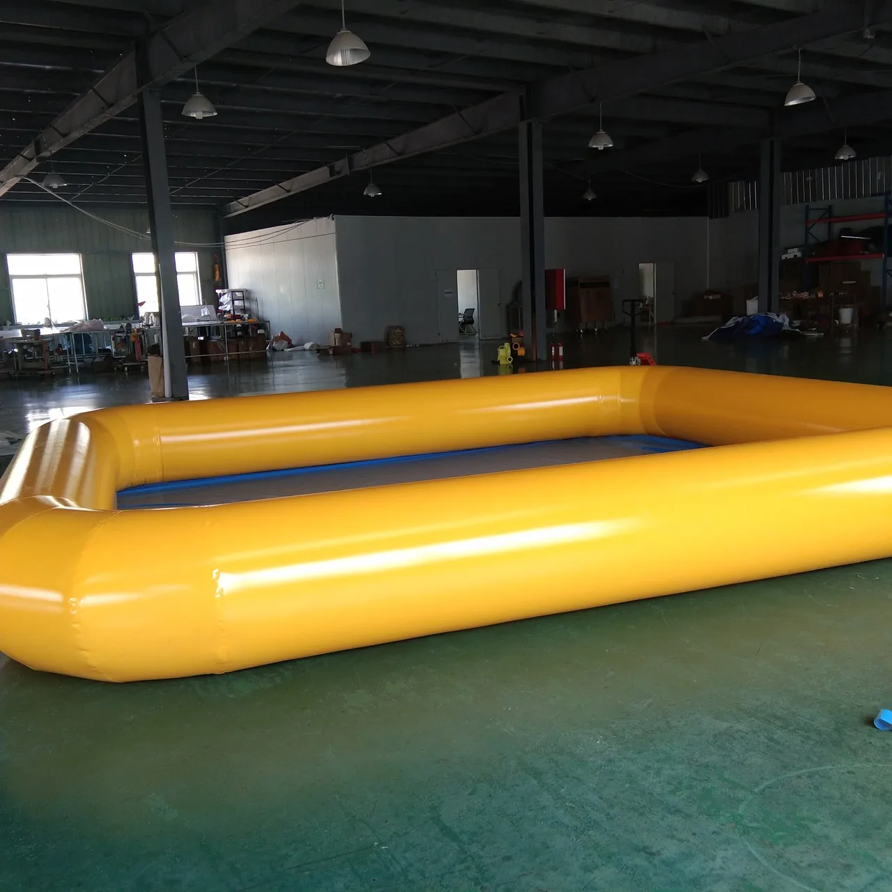 New design Customizable colors factory direct giant PVC inflatable swimming pool  PVC  mesh cloth