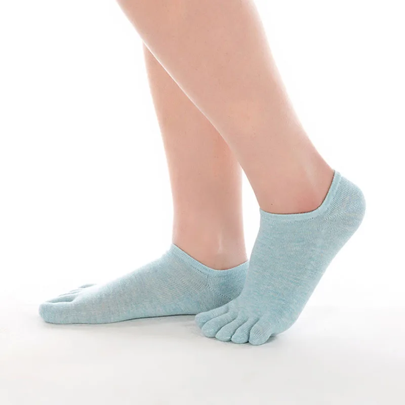5 Pairs Womans Casual Socks with Toes Short Spring Summer Sweat-absorbing Solid Invisible Ankle Sock Low 5 Fingers No Show Socks