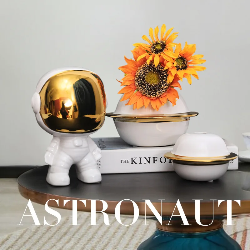 

Nordic Astronaut Vase Creative Astronaut Statue Ceramics Flower Arrangement Living Room Ornaments Home Wine Cabinet Office Decor