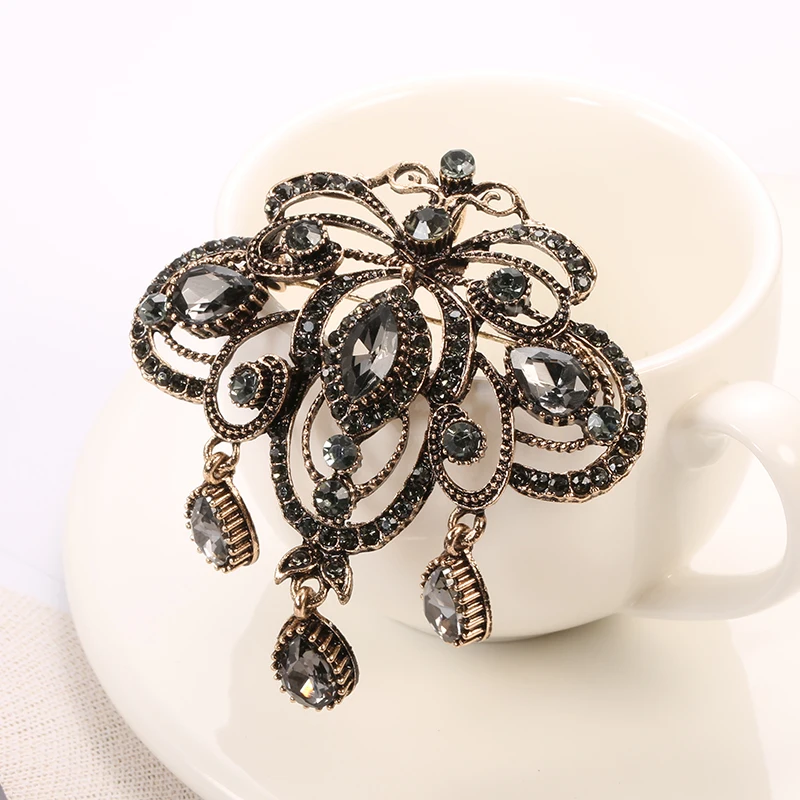 2020 Elegant Flower Crystal Brooches For Women Large Vintage Fashion Bowknot Brooch Retro Pattern Hollow-out Jewelry Party Gift