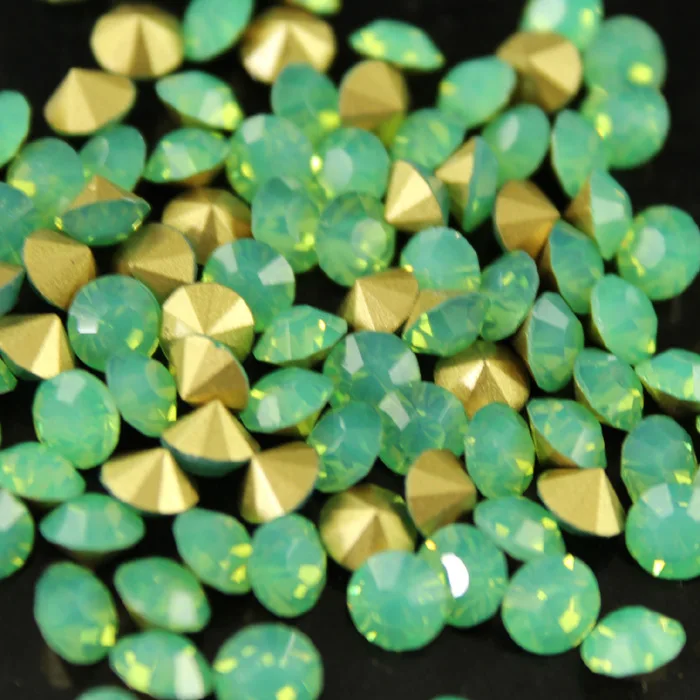 green  opal  36pcs to1440pcs wholesale pointed back Glass Crystal rhinestones  Round glass strass chaton stone Jewelry Accessory