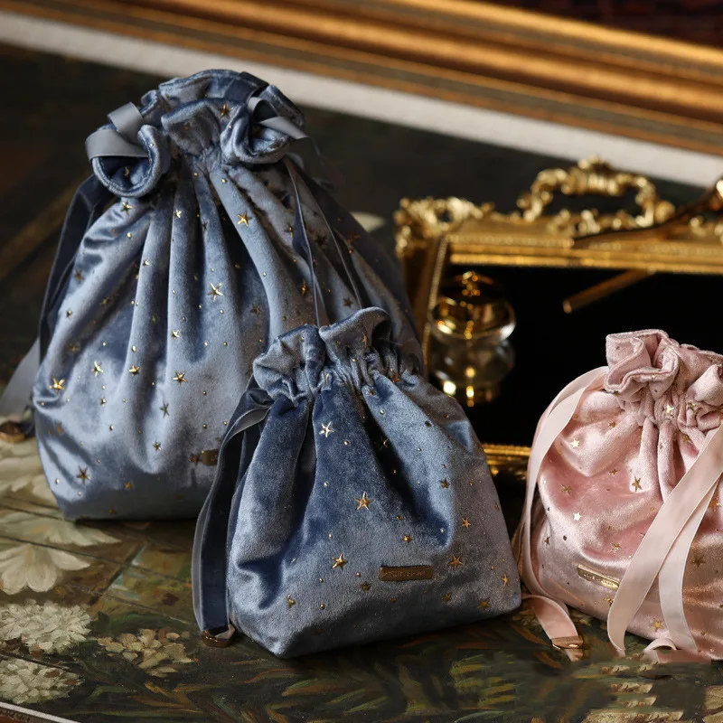 18x28x12cm Big Capacity Drawstring Velvet Candy Bags Portable Travel Lady Organizer Multi Functional Cosmetic Storage Bags Case