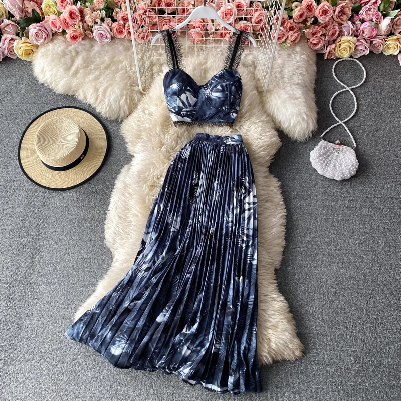 2024 Summer Boho Two Piece Set Women Holiday Beach Elegant 2pcs Set Strapless Crop Tops And High Waist Pleated Long Skirt Suit