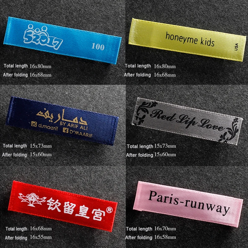 Width 2cm Free customiz Hitam Silk Screen Label Perawatan Perak Huruf Dicetak Tag Di Satin Saham Atau Disesuaikan Dalam Gulungan
