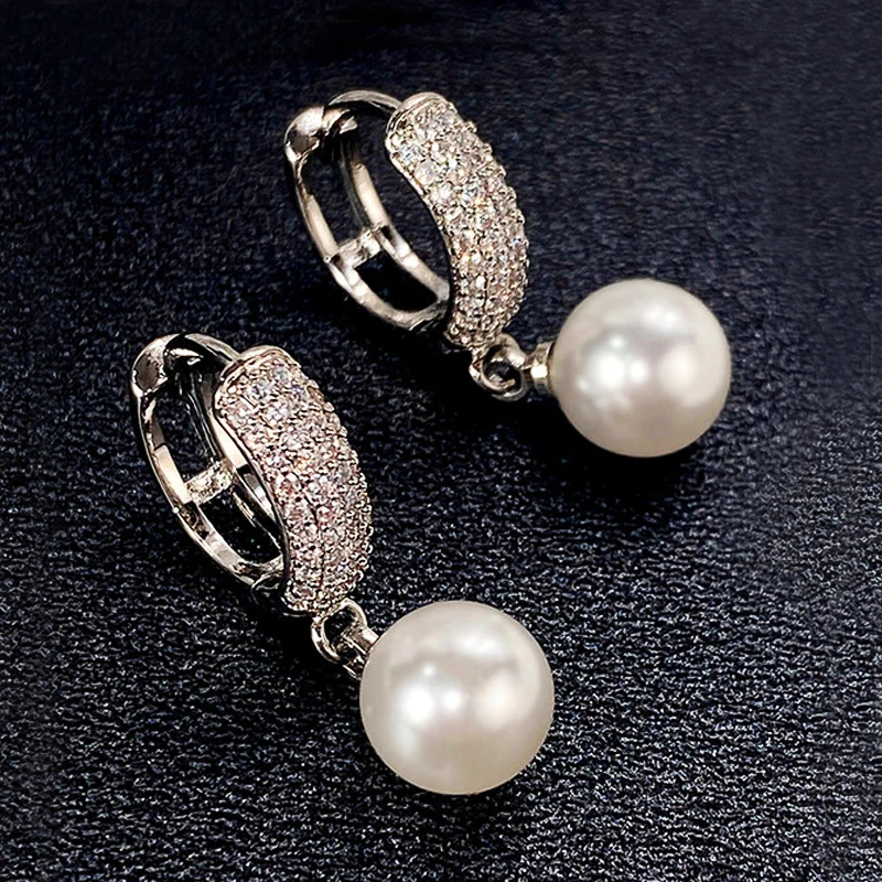 

Huitan Temperament Elegant Simulated Pearl Dangle Earrings for Women Simple Stylish Design Delicate Accessories Fashion Jewelry