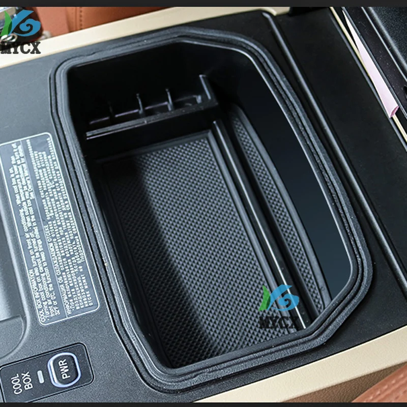 

Фотобокс для Toyota Land Cruiser 200, 2008, 2009, 2010, 2011, 2012, 2013, 2014, 2016, 2017, 2018, аксессуары