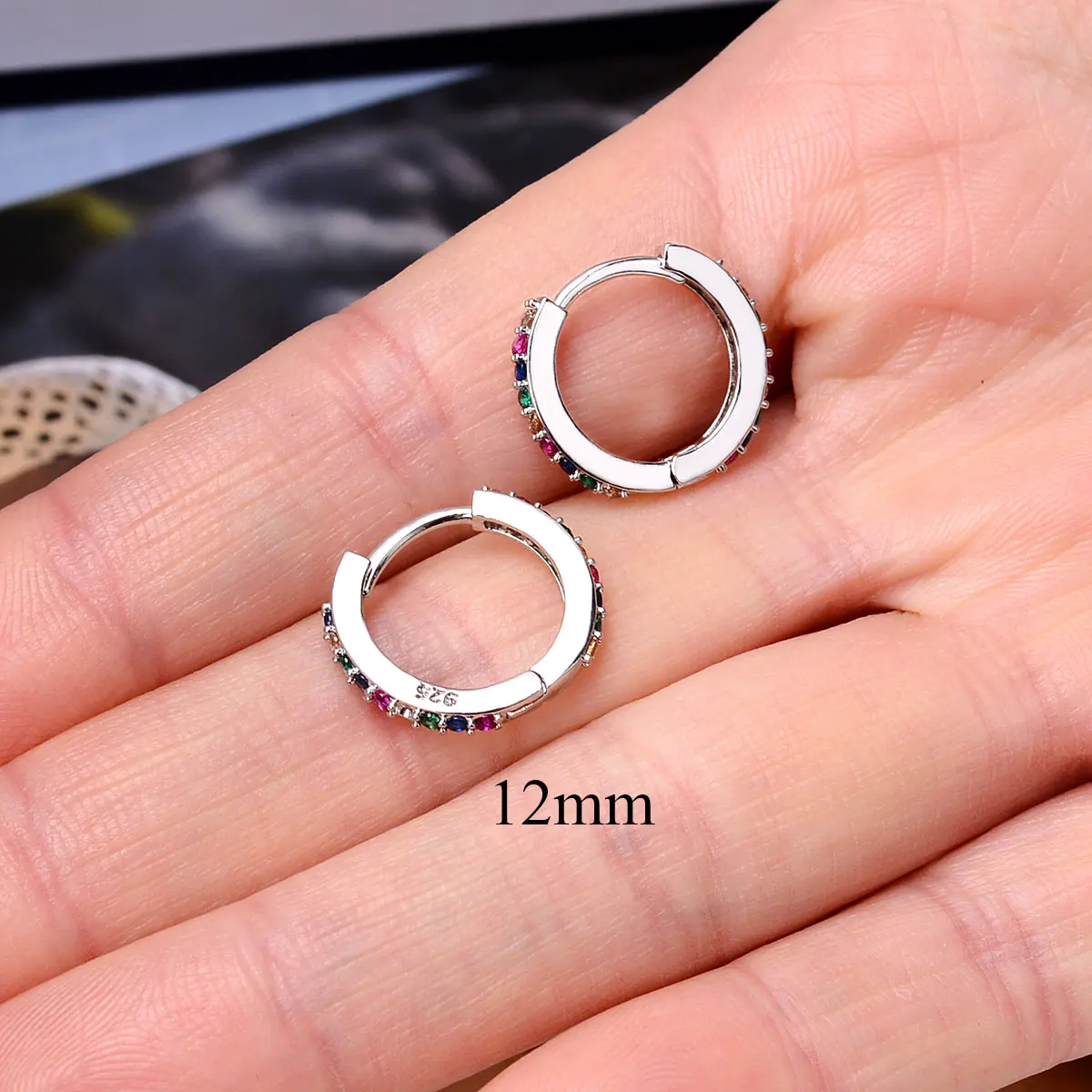 1Pair 6-12mm Small Rainbow Hoop Earrings Gold/Color  Helix Cartilage Round Huggies Earrings For Women Men Party Jewelry Gift