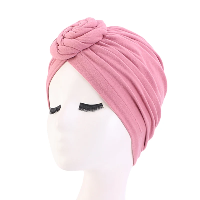 Nők Turbán Pamut felső csomót virágos dekor headwrap muszlim hölgyek haja fedezze beanie fejét Foszlás tömör színben India Kalap kiegészítők