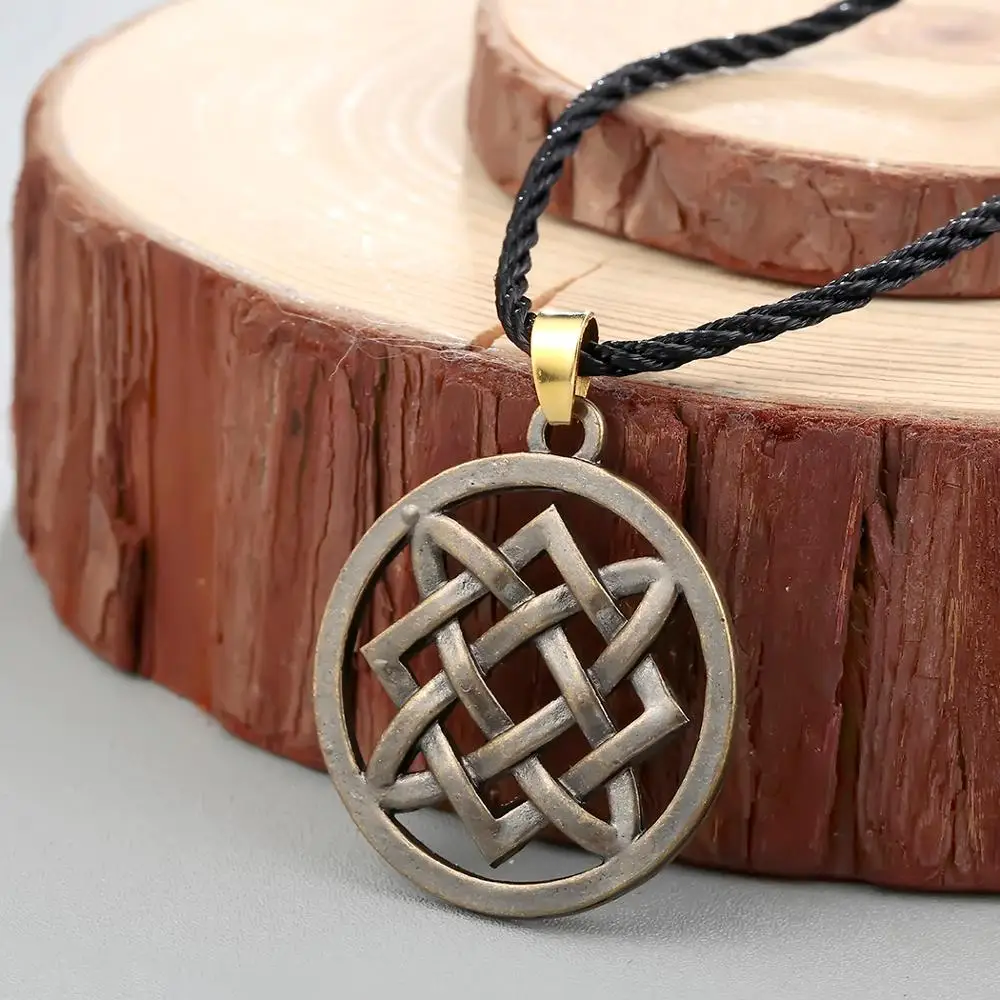 QIAMNI Punk Slavic Viking Lada Star Amulet Pendant Necklace Irish Knot Choker Necklace Nordic Pagan Talisman Rope Chain Jewelry