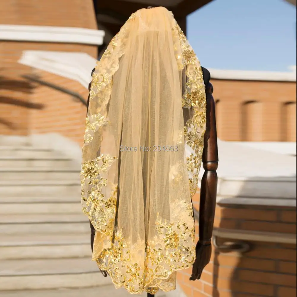 

One-Layer Gold Bling Sequined Lace Wedding Veil Unique Bridal Veils with Comb MM